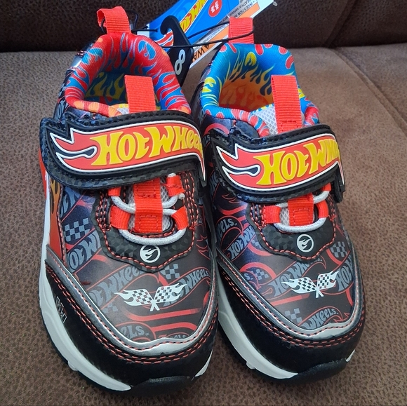 Hot Wheels Kids' Flame Sneakers Black & Orange Size 8 - Picture 3 of 7